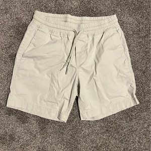 Calvin Klein Khaki Shorts size Small